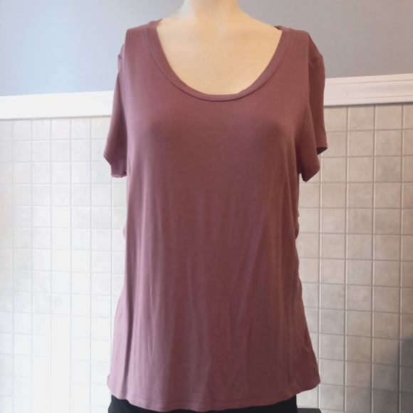 Cherish open back t shirt - Picture 2 of 6